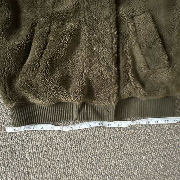 Alo jacket - Picture 12 of 12